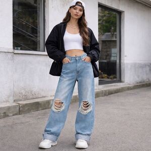 UO BDG Skater Baggy Jeans Women’s 27 high waisted distressed medium wash NEW